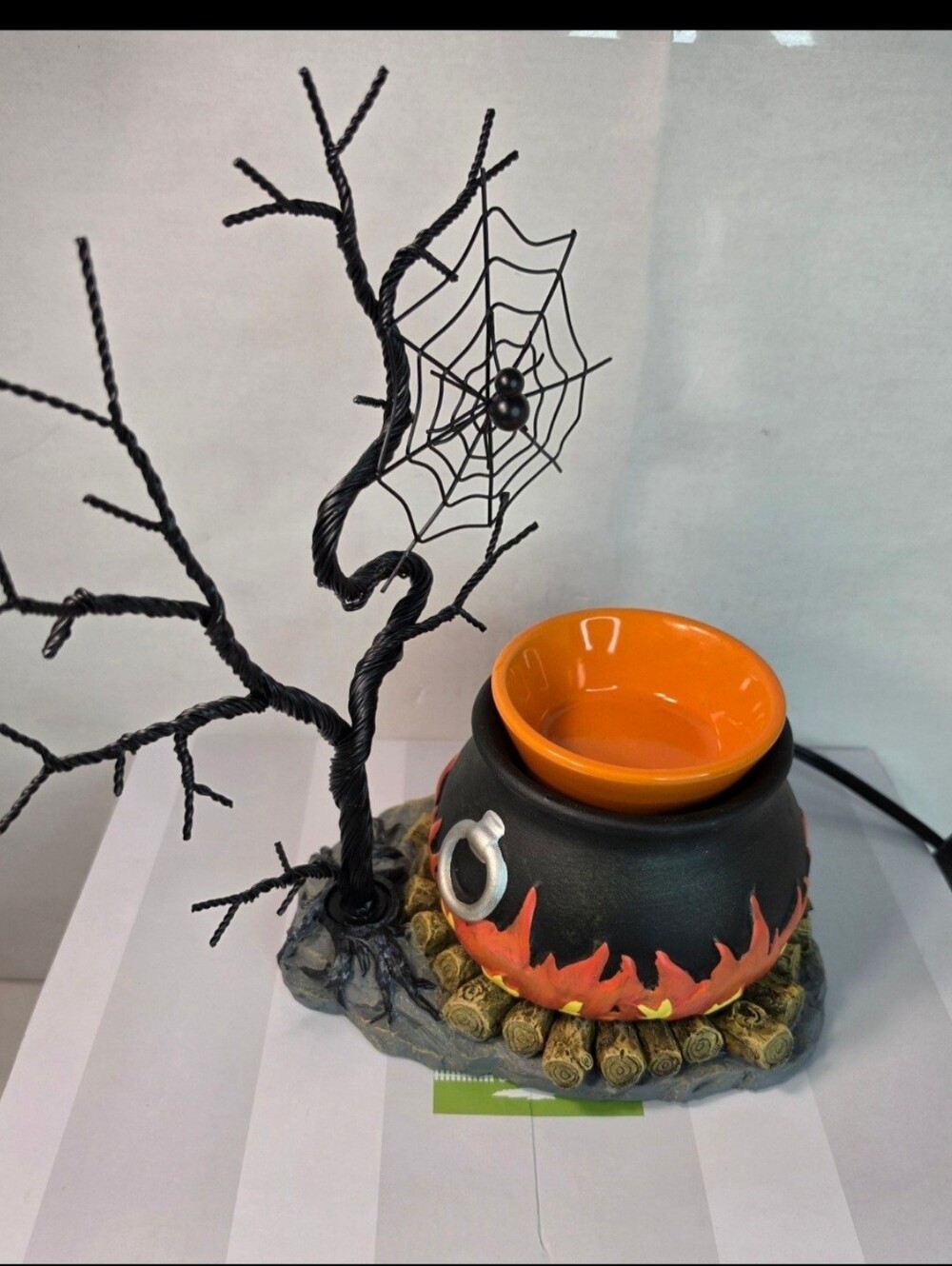 Scentsy Hocus Pocus 2016 Wax Warmer Halloween Cauldron HTF Retired LNC